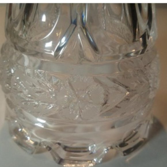 Large Crystal Bell with Beautiful Pattern - Picture 4 of 5